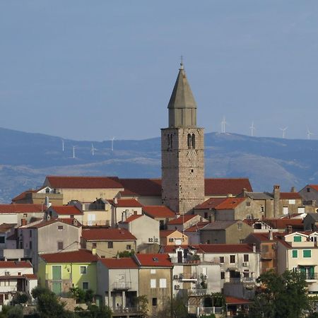 Apartmani Mariosa Vrbnik Bagian luar foto