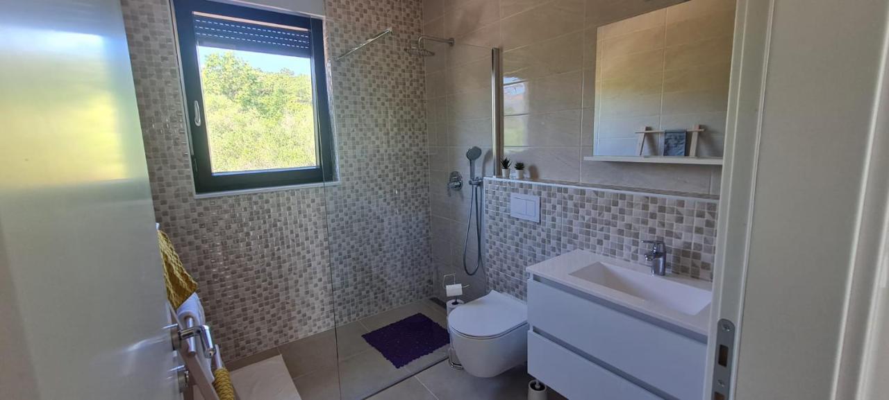 Apartmani Mariosa Vrbnik Bagian luar foto