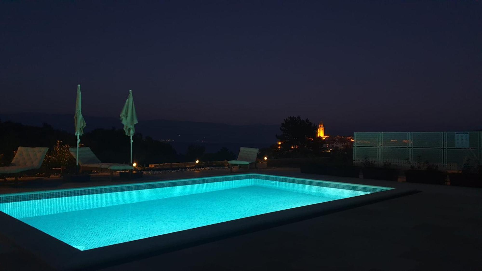 Apartmani Mariosa Vrbnik Bagian luar foto